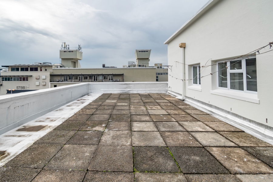 1 Bedroom Property for Sale in Constantia Western Cape